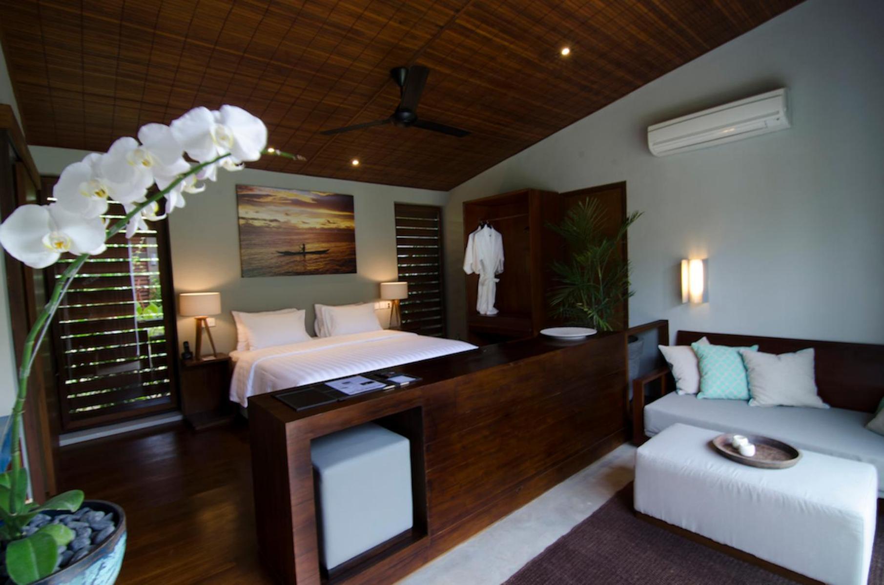 Hotel Komune And Beach Club Bali Керамас Экстерьер фото